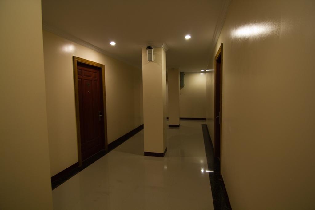 Millennium Hotel Yangon Exterior foto